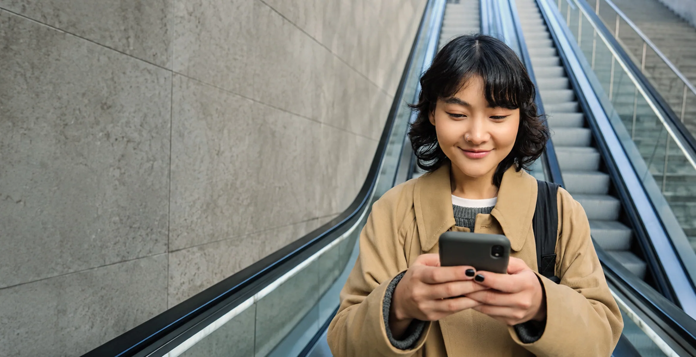 Using the Bitzaro app on an escalator